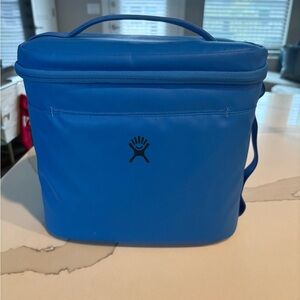 Hydro Flask Vibrant Blue Travel Bag